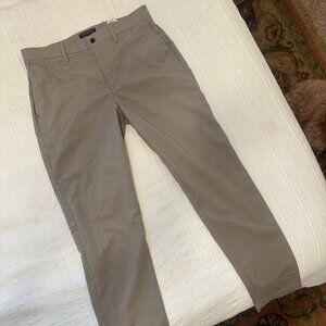 Banana Republic Men's Slim City Pant in Moonstone 32x32